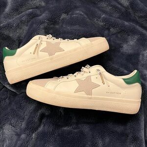 Vintage Havanas White and Green Size 7